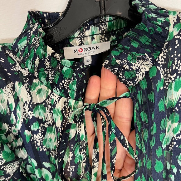 New. Stylish, comfortable, versatile, - Picture 1 of 3